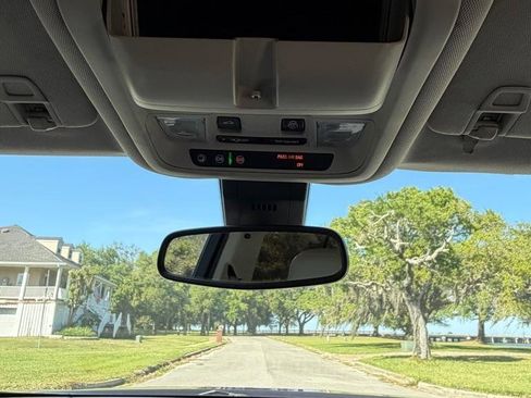 Used 2019 GMC Terrain Denali w/ Advanced Safety Package image 28