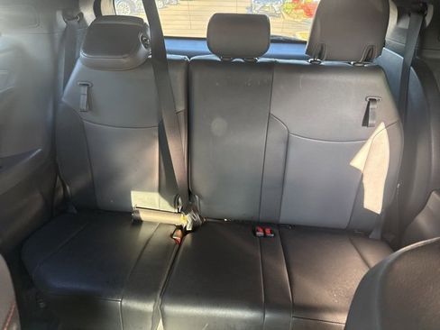 Used 2022 Toyota Sienna XSE image 11