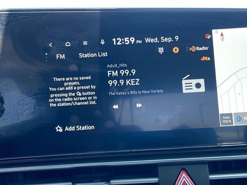 Used 2024 Hyundai Elantra Limited FWD image 9