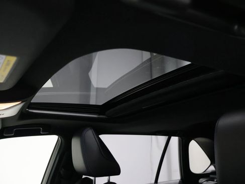 Used 2021 Toyota RAV4 XSE image 10