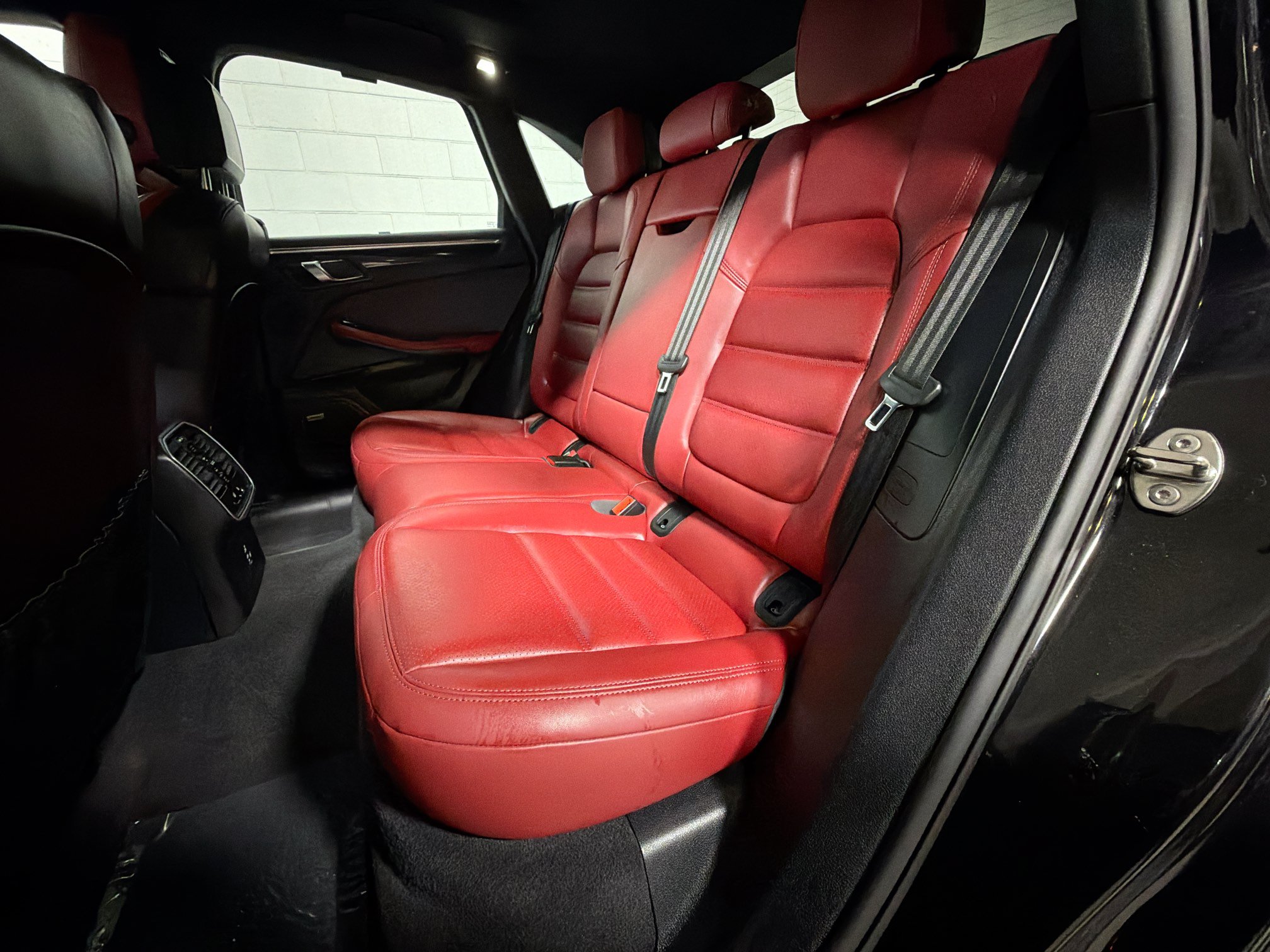 Used 2026 Porsche Macan S AWD/4WD image 21