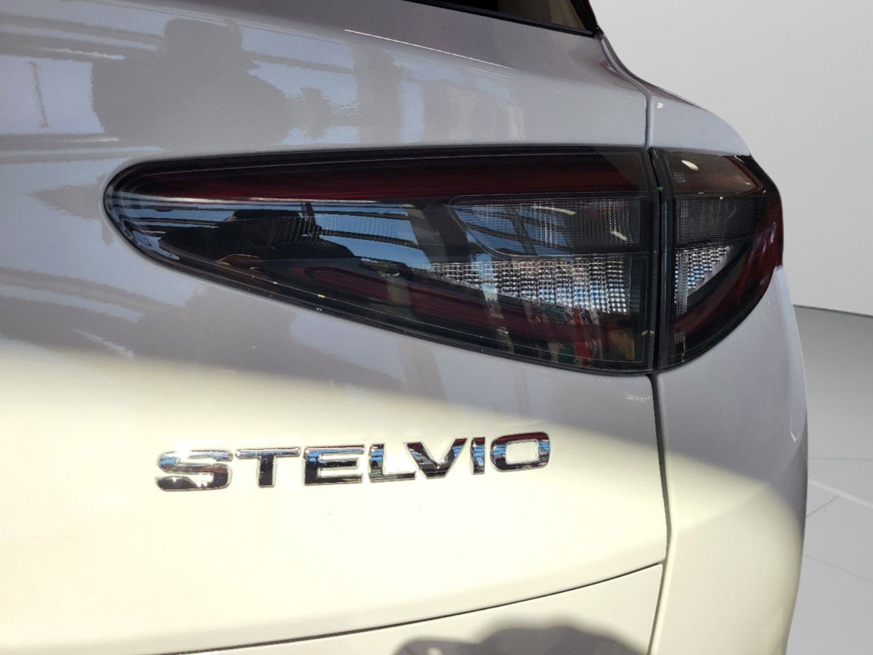 New 2025 Alfa Romeo Stelvio Sprint AWD/4WD image 76