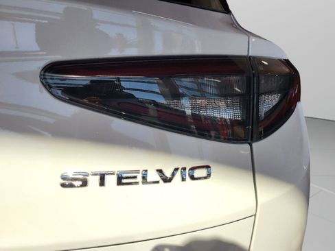 New 2025 Alfa Romeo Stelvio Sprint AWD/4WD image 76