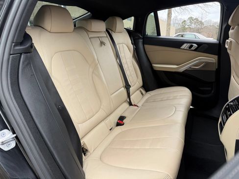 Used 2021 BMW X6 xDrive40i AWD/4WD image 41
