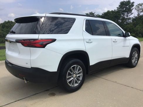Used 2023 Chevrolet Traverse LT AWD/4WD image 6