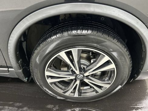 Used 2020 Nissan Rogue SV w/ Sun & Sound Touring Package AWD/4WD image 8
