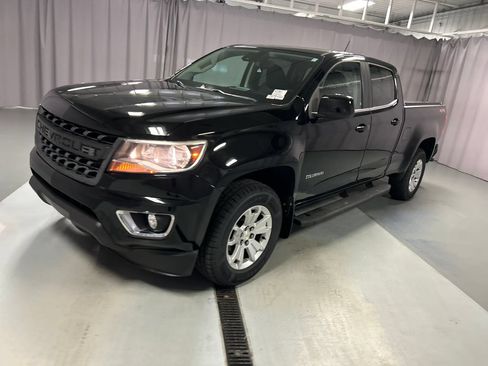 Used 2018 Chevrolet Colorado LT w/ LT Convenience Package AWD/4WD image 3