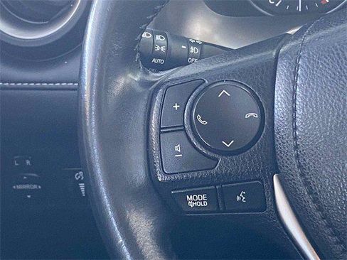 Certified 2018 Toyota RAV4 XLE FWD image 30