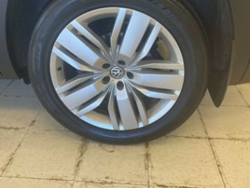 Used 2020 Volkswagen Atlas SE w/ Panoramic Sunroof Package FWD image 33