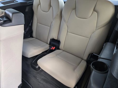 Used 2026 Volvo XC90 B5 Plus w/ Protection Package Premier image 27