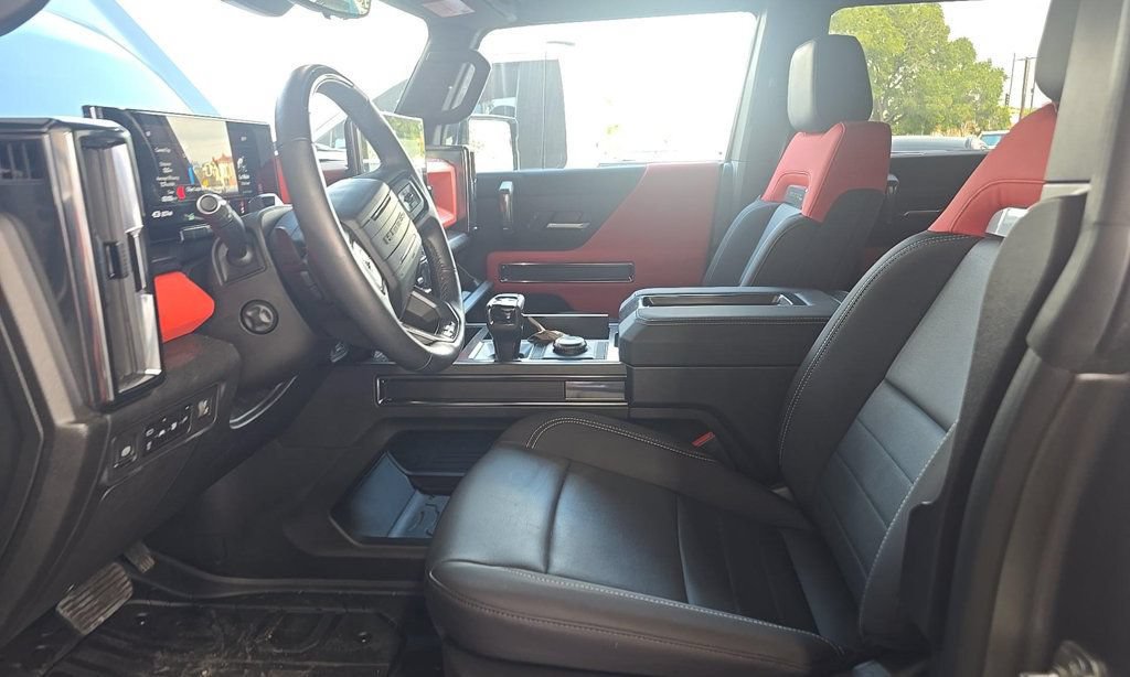 Used 2026 GMC Hummer EV 3X AWD/4WD image 4