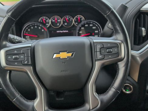 Used 2021 Chevrolet Silverado 1500 LTZ AWD/4WD image 12