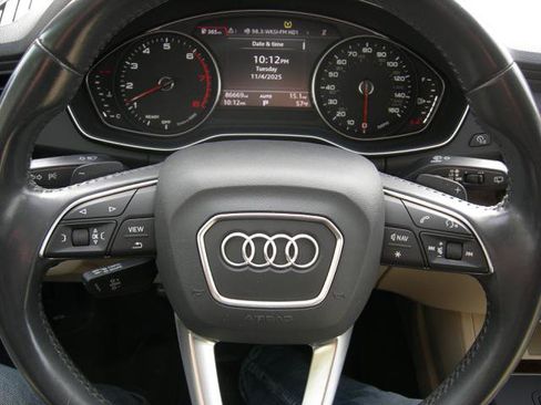 Used 2020 Audi Q5 2.0T Premium image 12