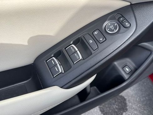 Certified 2022 Honda Accord Touring image 10