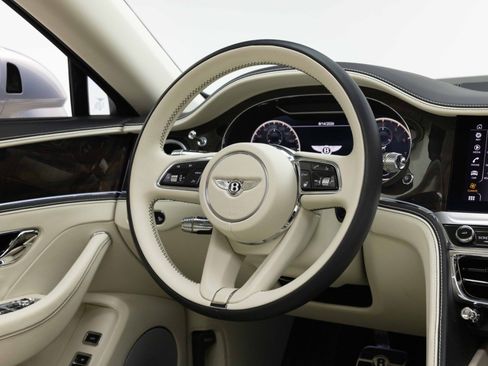 Used 2024 Bentley Flying Spur Azure AWD/4WD image 10