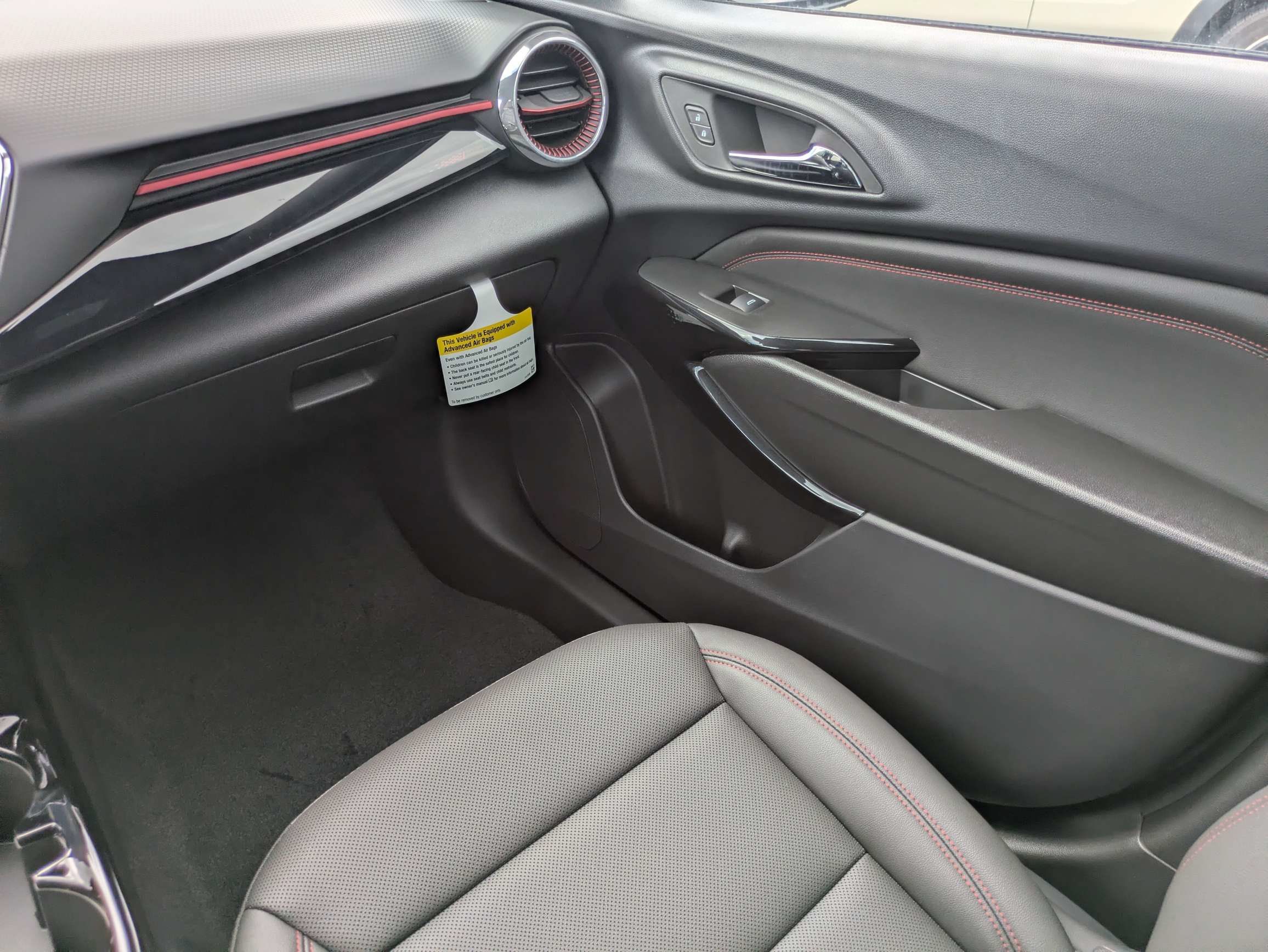 New 2026 Chevrolet Trax RS w/ Driver Confidence Package FWD image 10