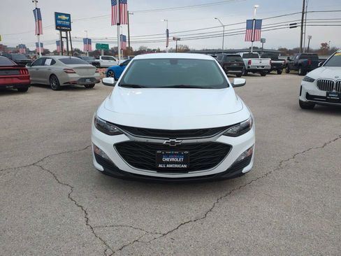 Used 2022 Chevrolet Malibu LT w/ Sport Edition image 3