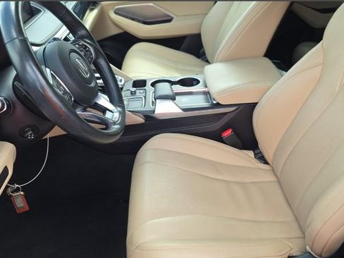 Used 2024 Acura MDX w/ Technology Package FWD image 3