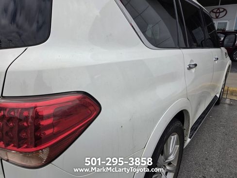 Used 2014 INFINITI QX80 4WD w/ Deluxe Touring Package image 7