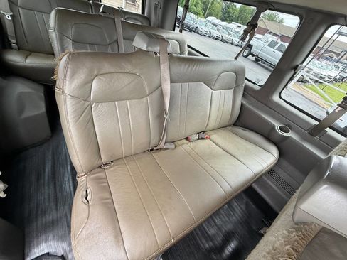 Used 2014 Chevrolet Express 3500 LS image 12