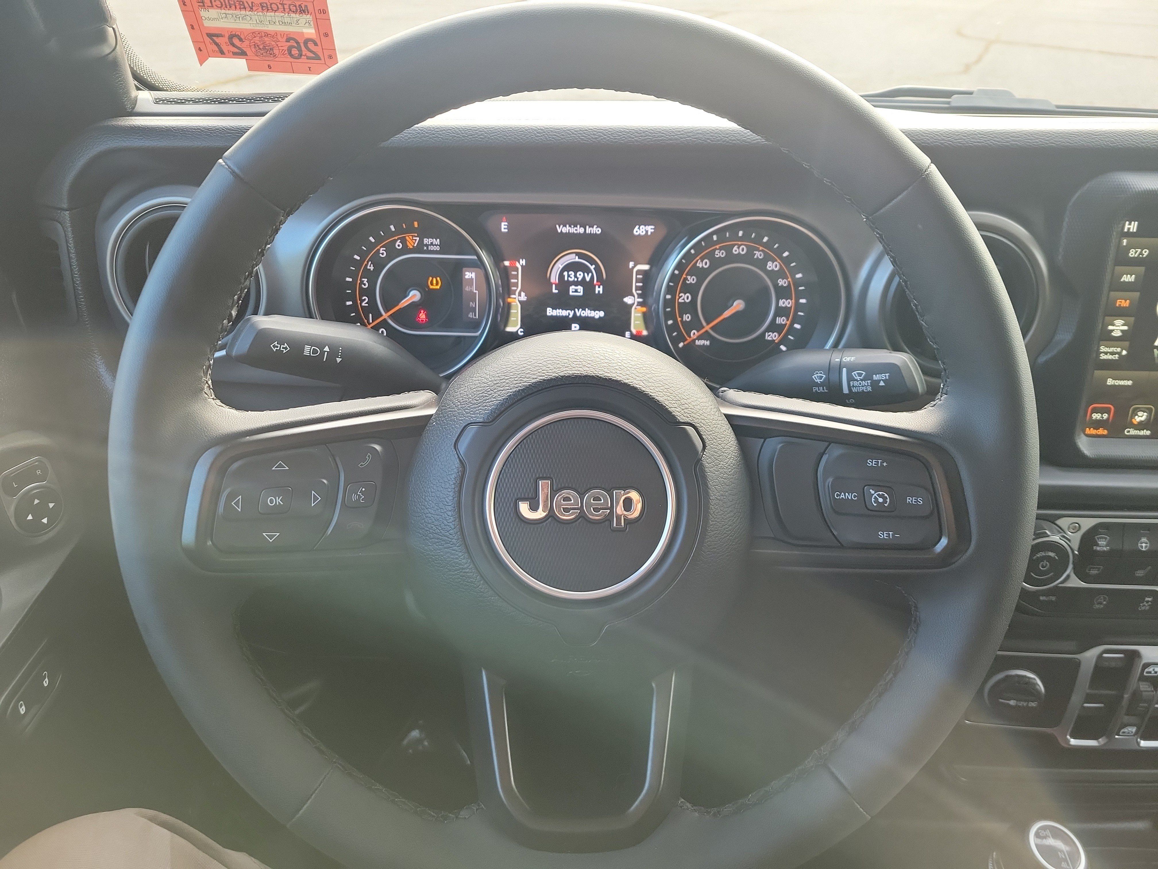 Used 2023 Jeep Gladiator Sport AWD/4WD image 21