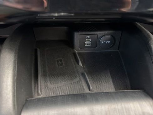 Certified 2024 Ford Escape Platinum AWD/4WD image 25