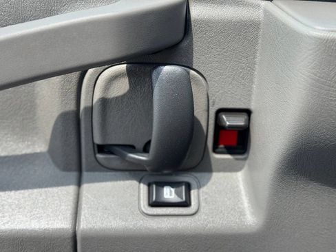 Used 2022 Chevrolet Express 3500 w/ Power Convenience Package RWD image 23