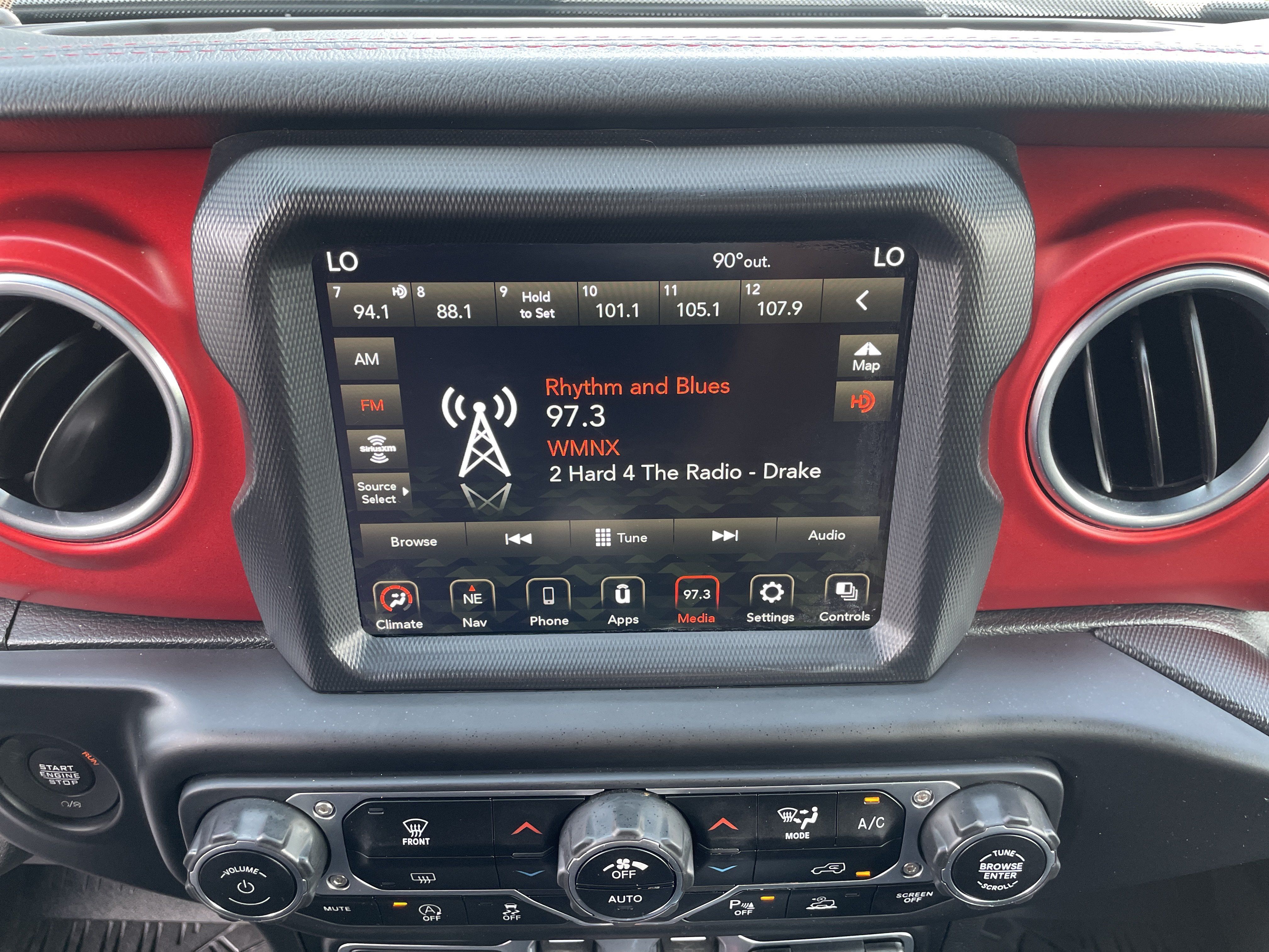 Used 2020 Jeep Gladiator Rubicon AWD/4WD image 22