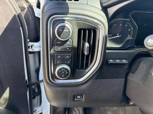 Used 2020 GMC Sierra 1500 AT4 w/ AT4 Premium Package AWD/4WD image 17
