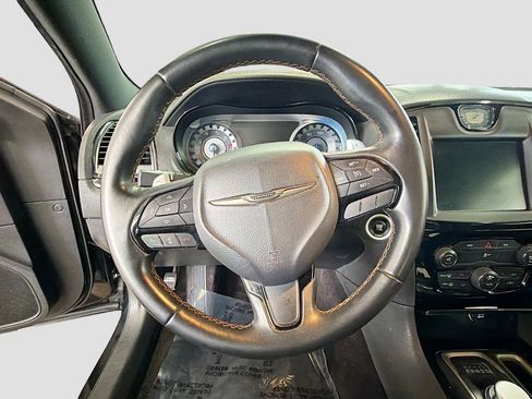 Used 2016 Chrysler 300 S image 11
