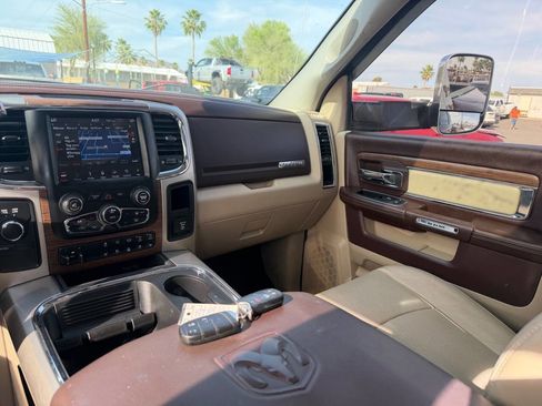 Used 2018 RAM 3500 Laramie image 25