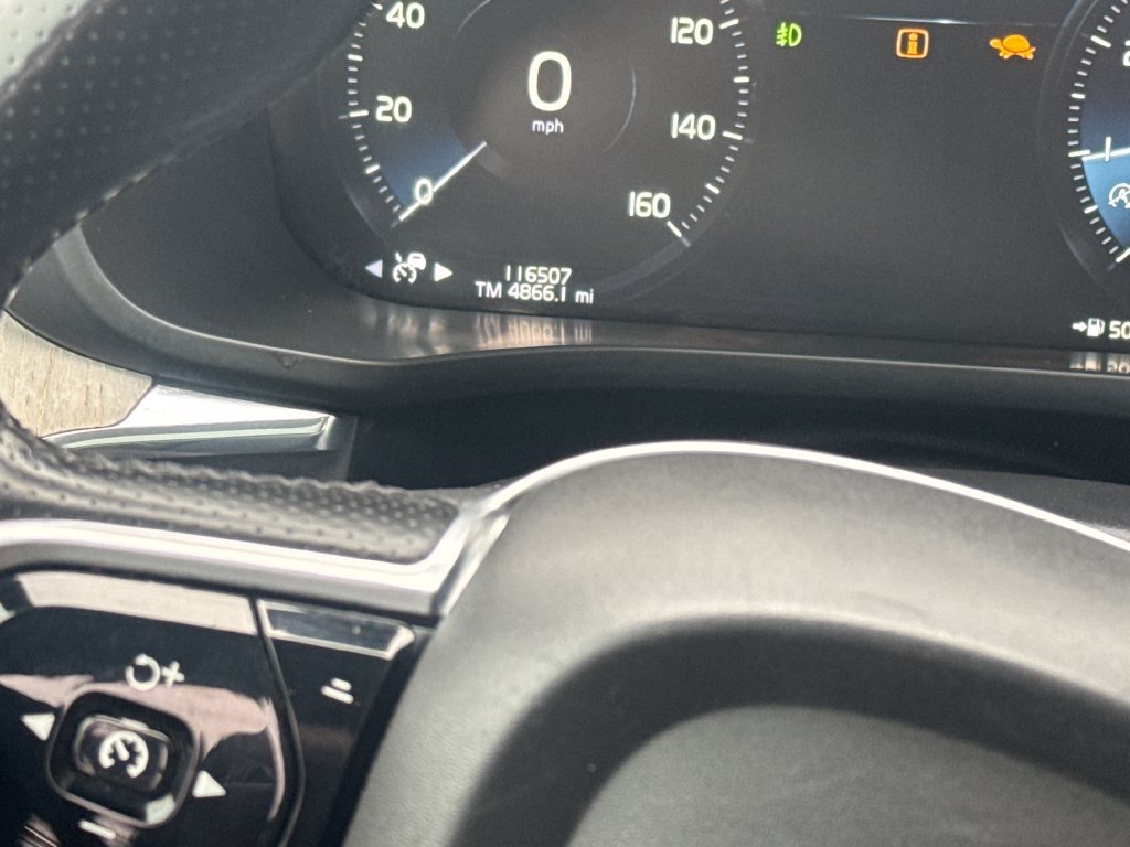 Used 2018 Volvo XC60 T6 Inscription w/ Convenience Package AWD/4WD image 17