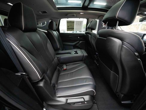 Used 2022 Acura MDX SH-AWD w/ Advance Package image 25