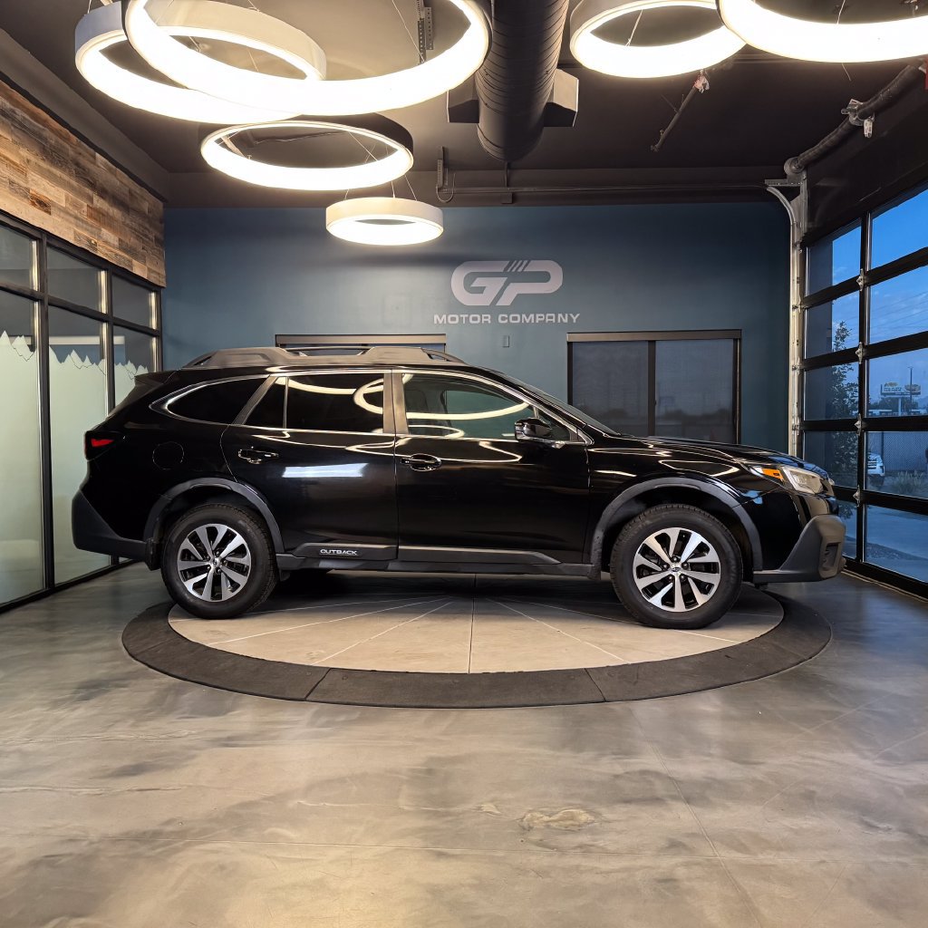 Used 2020 Subaru Outback Premium AWD/4WD image 2