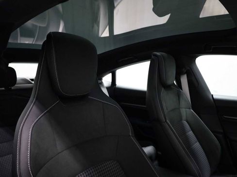 Certified 2025 Porsche Taycan image 23