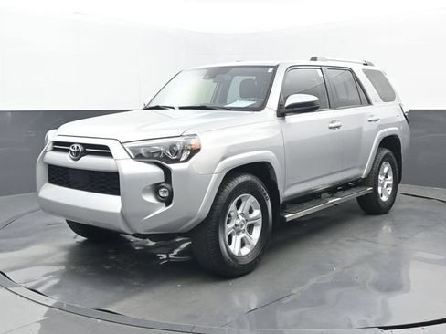Used 2022 Toyota 4Runner SR5 RWD image 24