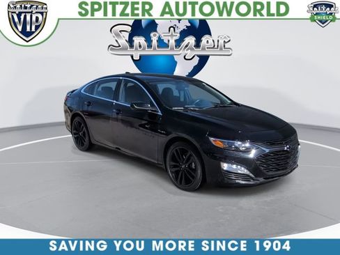 Used 2021 Chevrolet Malibu LT image 2