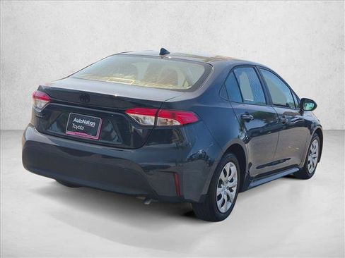 Certified 2025 Toyota Corolla LE FWD image 5