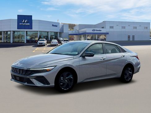 New 2026 Hyundai Elantra SEL Sport Premium image 2