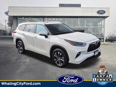 Used 2021 Toyota Highlander XLE