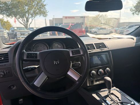 Used 2008 Dodge Challenger SRT8 RWD image 5