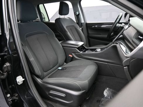 Used 2021 Jeep Grand Cherokee L Laredo w/ Luxury Tech Group I image 47