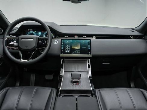 Used 2026 Land Rover Range Rover Evoque S AWD/4WD image 18