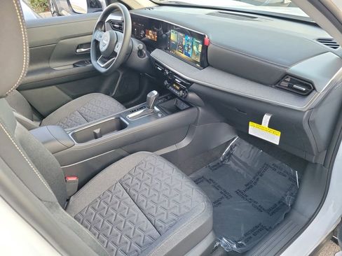 New 2026 Nissan Kicks SV image 11