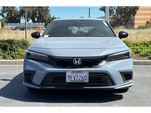 Used 2023 Honda Civic Sport image 3