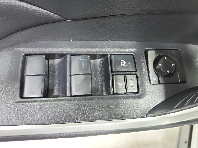Used 2023 Toyota RAV4 LE AWD/4WD image 29