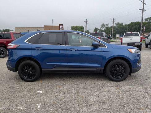 Used 2023 Ford Edge SEL w/ Convenience Package AWD/4WD image 4