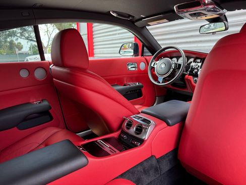 Used 2020 Rolls-Royce Wraith RWD image 35