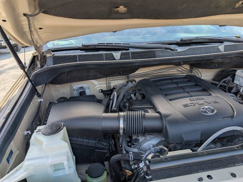 Used 2017 Toyota Tundra SR5 image 22