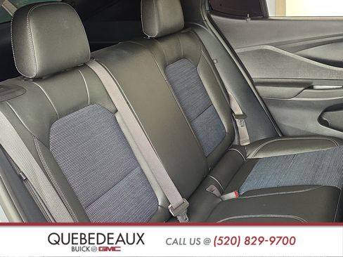 Used 2025 Buick Envista Preferred w/ Convenience I Package FWD image 25